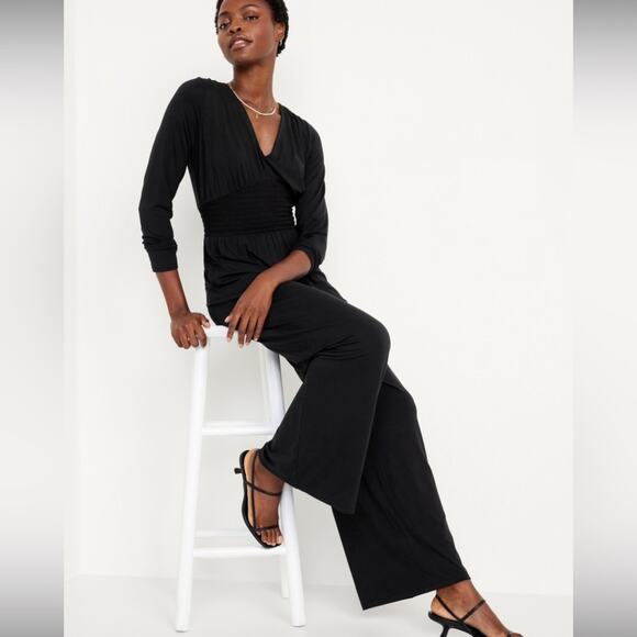 Old Navy black Waist-Defined V-Neck Jumpsuit - Picture 4 of 13